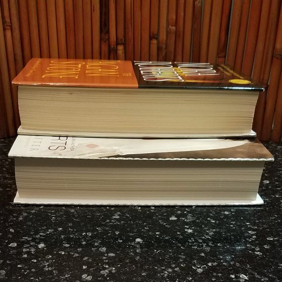 Bundle of 2 Nora Roberts Hardcover, Large Print Novels - Picture 4 of 6